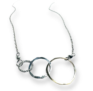 *Family Circle Necklace/ Infinity Necklace/gold and Silver Necklace