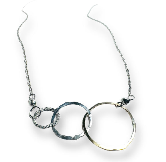 *Family Circle Necklace/ Infinity Necklace/gold and Silver Necklace - Janine Design
