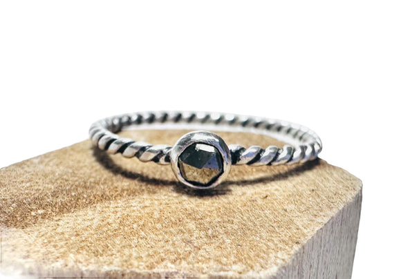 Pyrite Size 8 Twist Ring - Janine Design