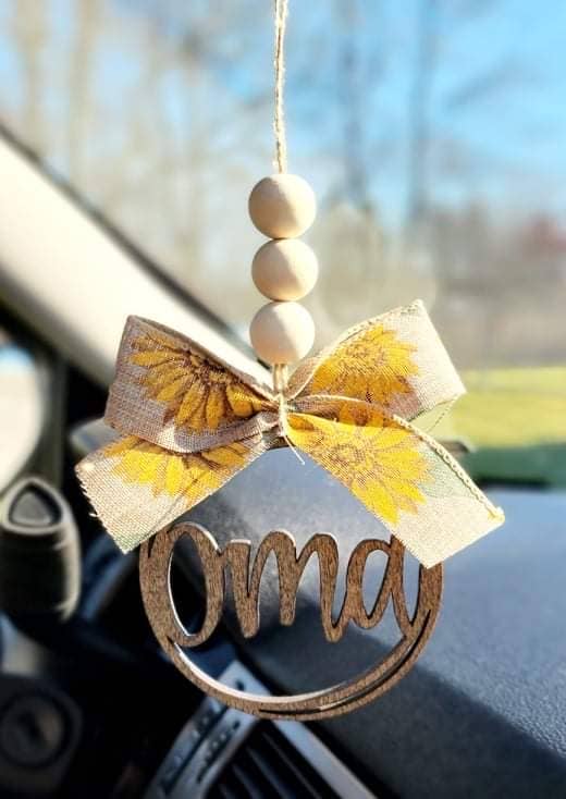 Wholesale Oma Car Charm Ornament: Orange Sunflower