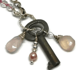 Key Necklace, Old Key, Quartz Necklace, gemstone Necklace, Bronze Necklace, Pink Necklace, Boho Necklace, bohemian Style, Pink - Janine Design