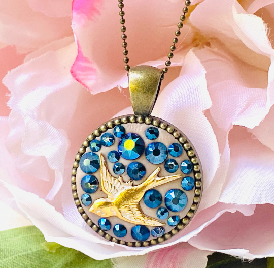 Bird Necklace, Bird jewelry, Animal Jewelry, Nature Jewelry, Crystal Necklace, Blue, Crystals, blue necklace, totem - Janine Design